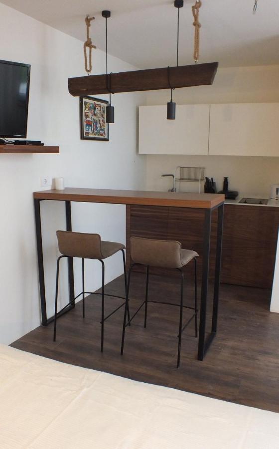 Little L Apartments Dorcol Белград Екстериор снимка