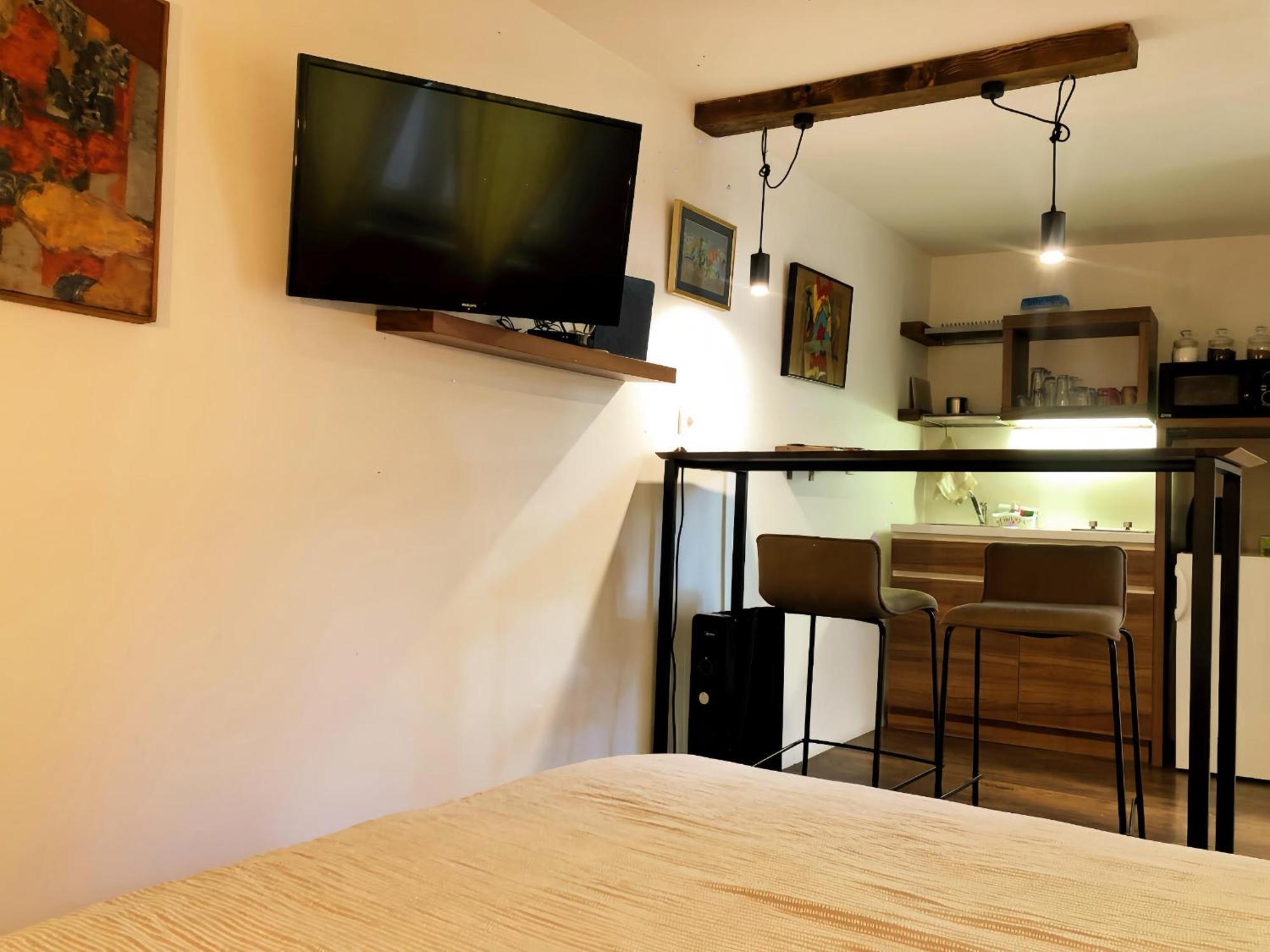 Little L Apartments Dorcol Белград Екстериор снимка