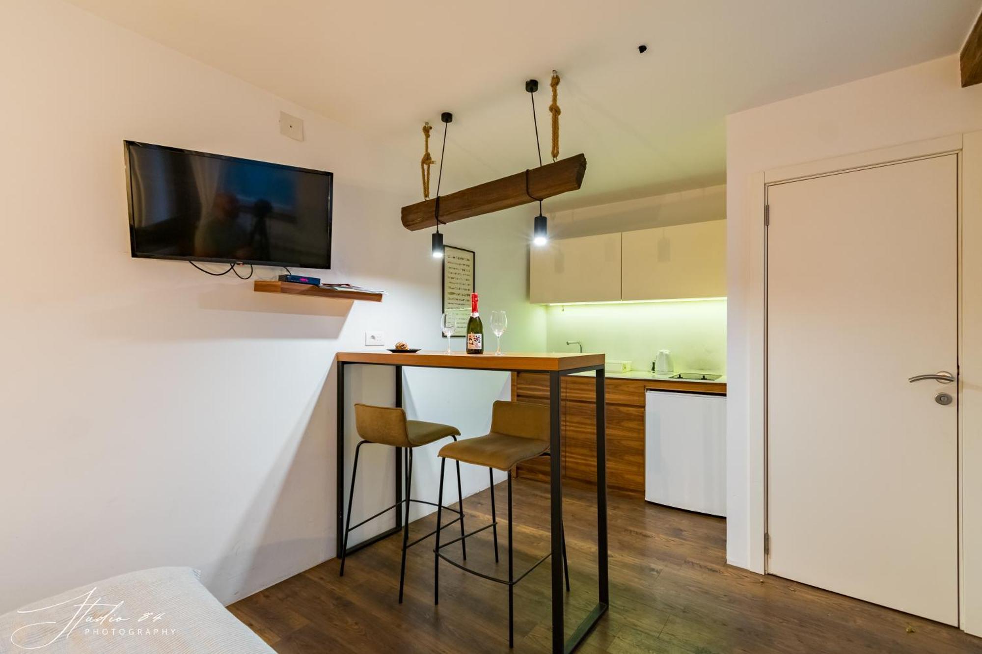 Little L Apartments Dorcol Белград Екстериор снимка